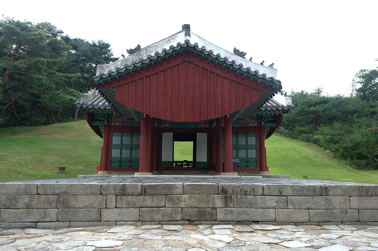 정릉 전경