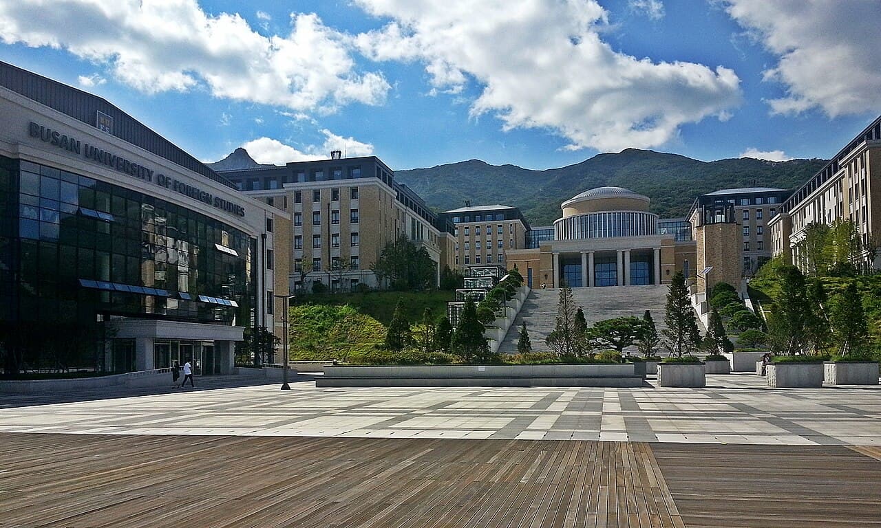 부산외국어대학교 전경