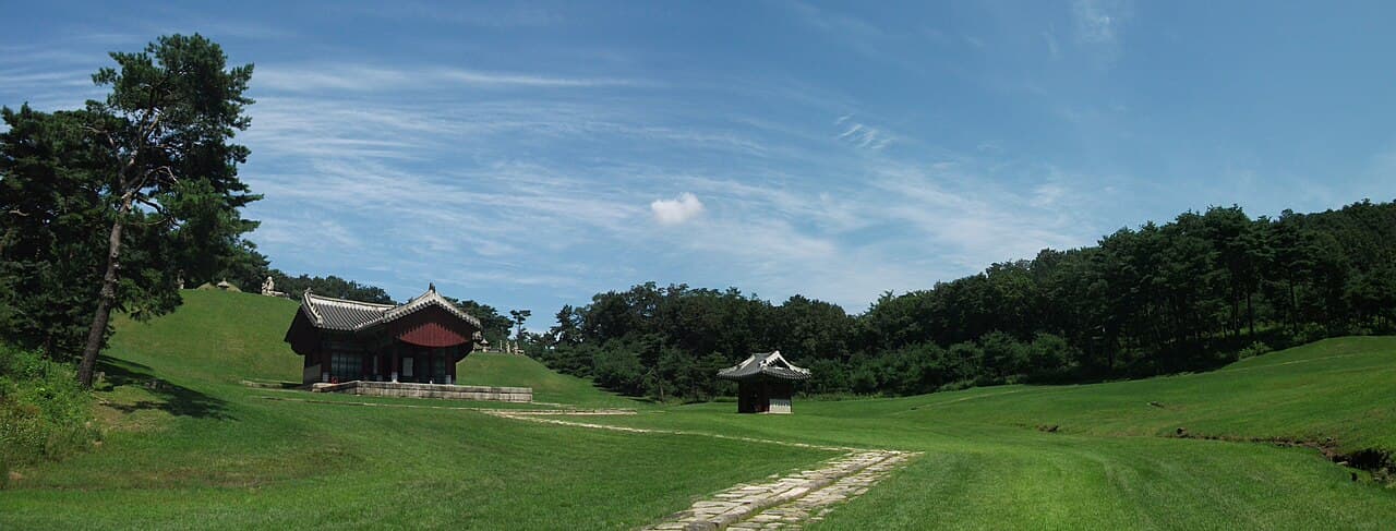 동구릉 전경