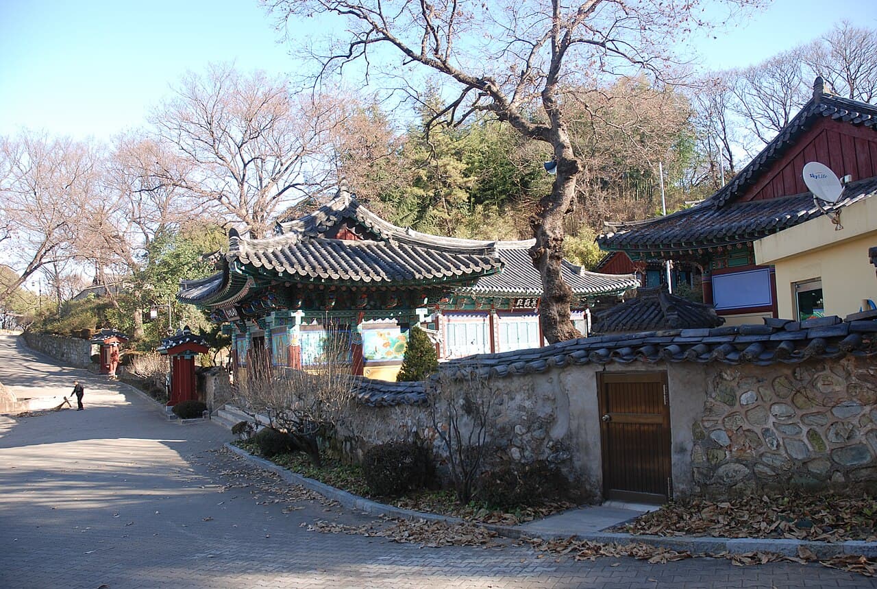 호국사 전경